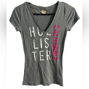 Vintage Hollister Gray and Pink V-Neck Tee